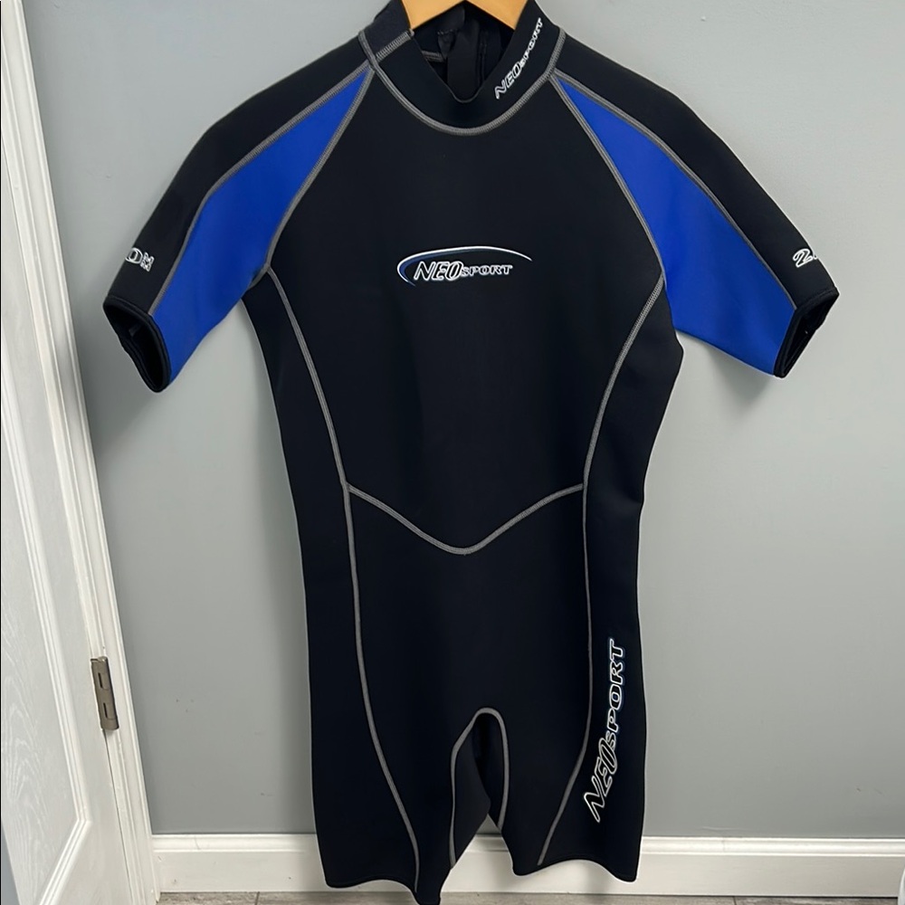 NeoSport 2MM Black and Blue Wetsuit
